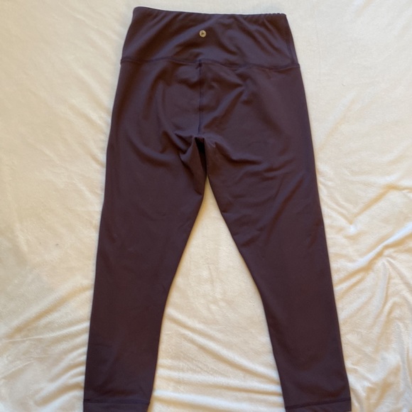 Women's Plum Color Yoga Pants Size Medium - Picture 2 of 3